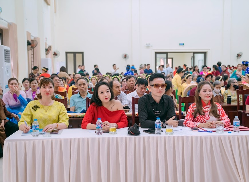 Ngân vang làn điệu dân ca người cao tuổi Thanh Liệt Ngân vang làn điệu dân ca người cao tuổi Thanh Liệt