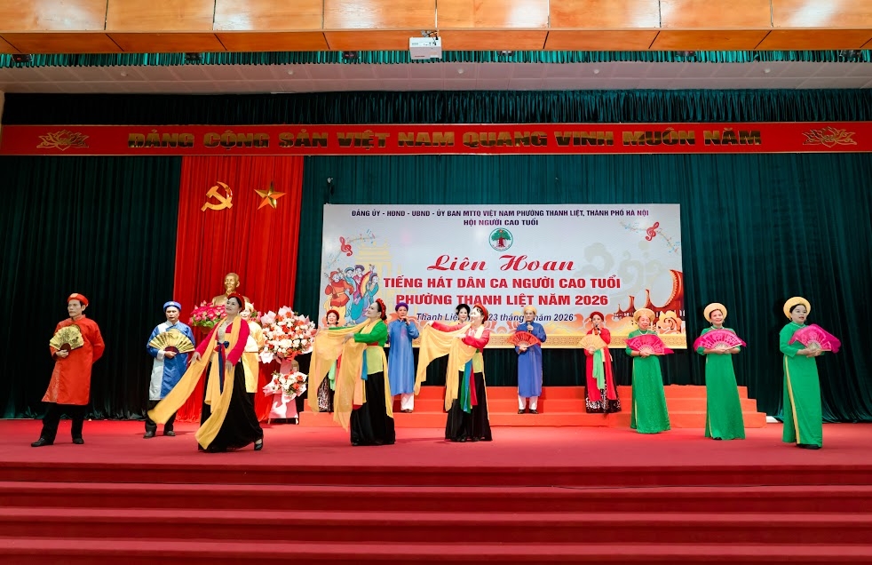 Ngân vang làn điệu dân ca người cao tuổi Thanh Liệt Ngân vang làn điệu dân ca người cao tuổi Thanh Liệt