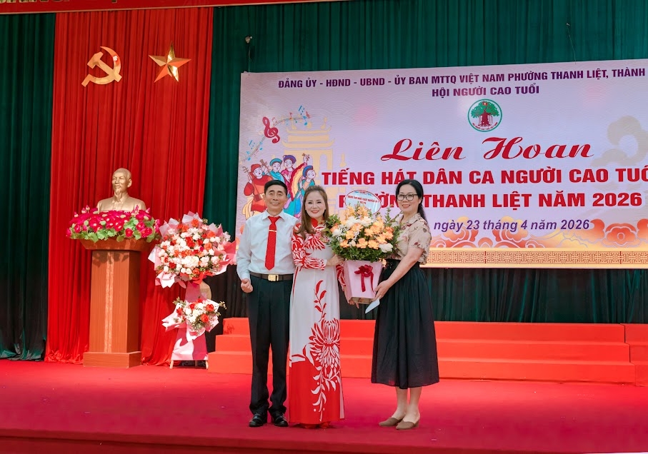 Ngân vang làn điệu dân ca người cao tuổi Thanh Liệt Ngân vang làn điệu dân ca người cao tuổi Thanh Liệt
