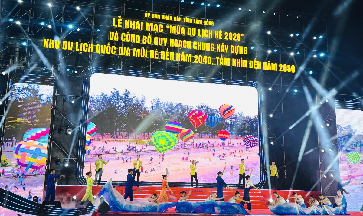 undefined Biểu diễn văn nghệ chào mừng Lễ khai mạc “Mùa du lịch hè 2026” tại Lâm Đồng