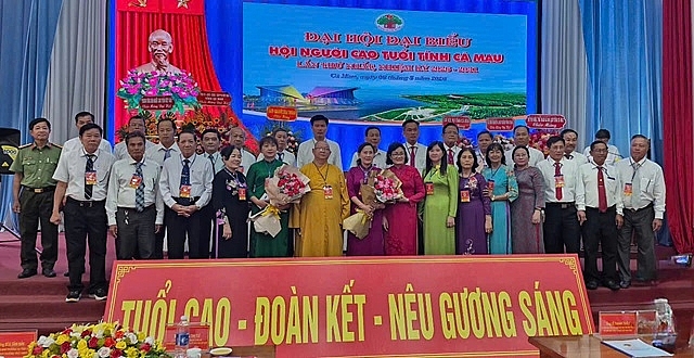 Ban Chấp hành Hội NCT tỉnh Cà Mau khóa I, nhiệm kỳ 2026–2031 ra mắt Đại hội. Ban Chấp hành Hội NCT tỉnh Cà Mau khóa I, nhiệm kỳ 2026–2031 ra mắt Đại hội.