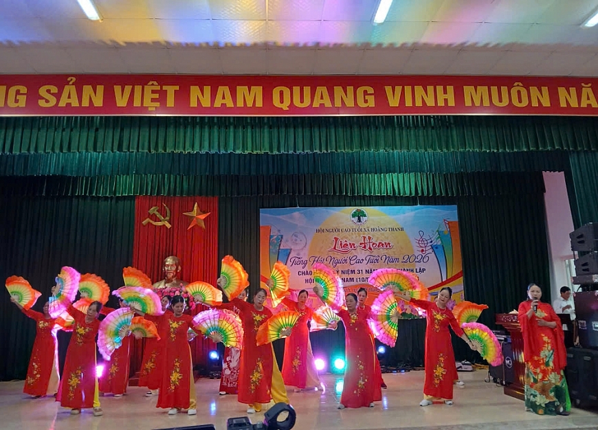 NCT gìn giữ bản sắc văn hóa qua những làn điệu dân ca NCT gìn giữ bản sắc văn hóa qua những làn điệu dân ca
