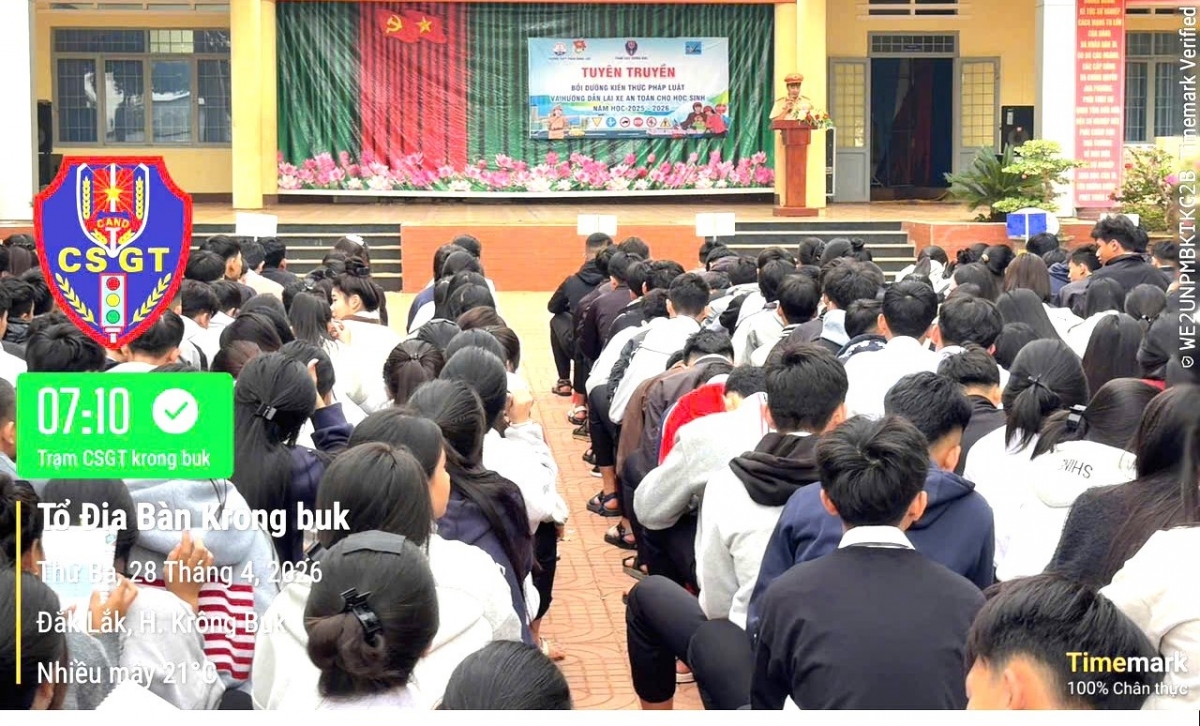 Văn hóa giao thông học đường được lan tỏa thông qua các buổi tuyên truyền dành cho học sinh THPT tại Đắk Lắk. Văn hóa giao thông học đường được lan tỏa thông qua các buổi tuyên truyền dành cho học sinh THPT tại Đắk Lắk.
