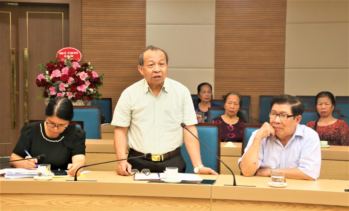 Ông Nguyễn Văn Lành phát biểu Ông Nguyễn Văn Lành phát biểu