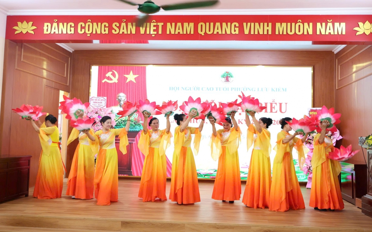 Đại hội đại biểu Hội NCT phường Lưu Kiếm lần thứ I: Đoàn kết - đổi mới - phát huy vai trò “Tuổi cao gương sáng” Đại hội đại biểu Hội NCT phường Lưu Kiếm lần thứ I: Đoàn kết - đổi mới - phát huy vai trò “Tuổi cao gương sáng”