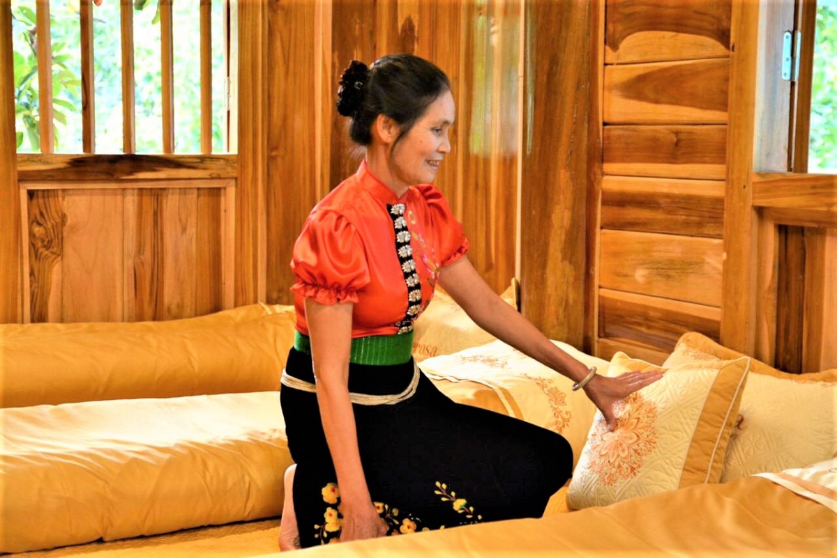 Bà Sa Thị Dịp thường xuyên học tập, áp dụng tiến bộ khoa học kỹ thuật mới vào sản xuất, kinh doanh Bà Sa Thị Dịp thường xuyên học tập, áp dụng tiến bộ khoa học kỹ thuật mới vào sản xuất, kinh doanh