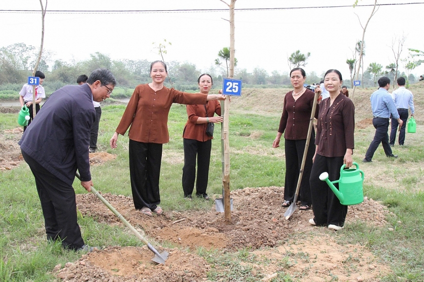 Lan tỏa phong trào trồng cây, góp phần bảo vệ môi trường Lan tỏa phong trào trồng cây, góp phần bảo vệ môi trường
