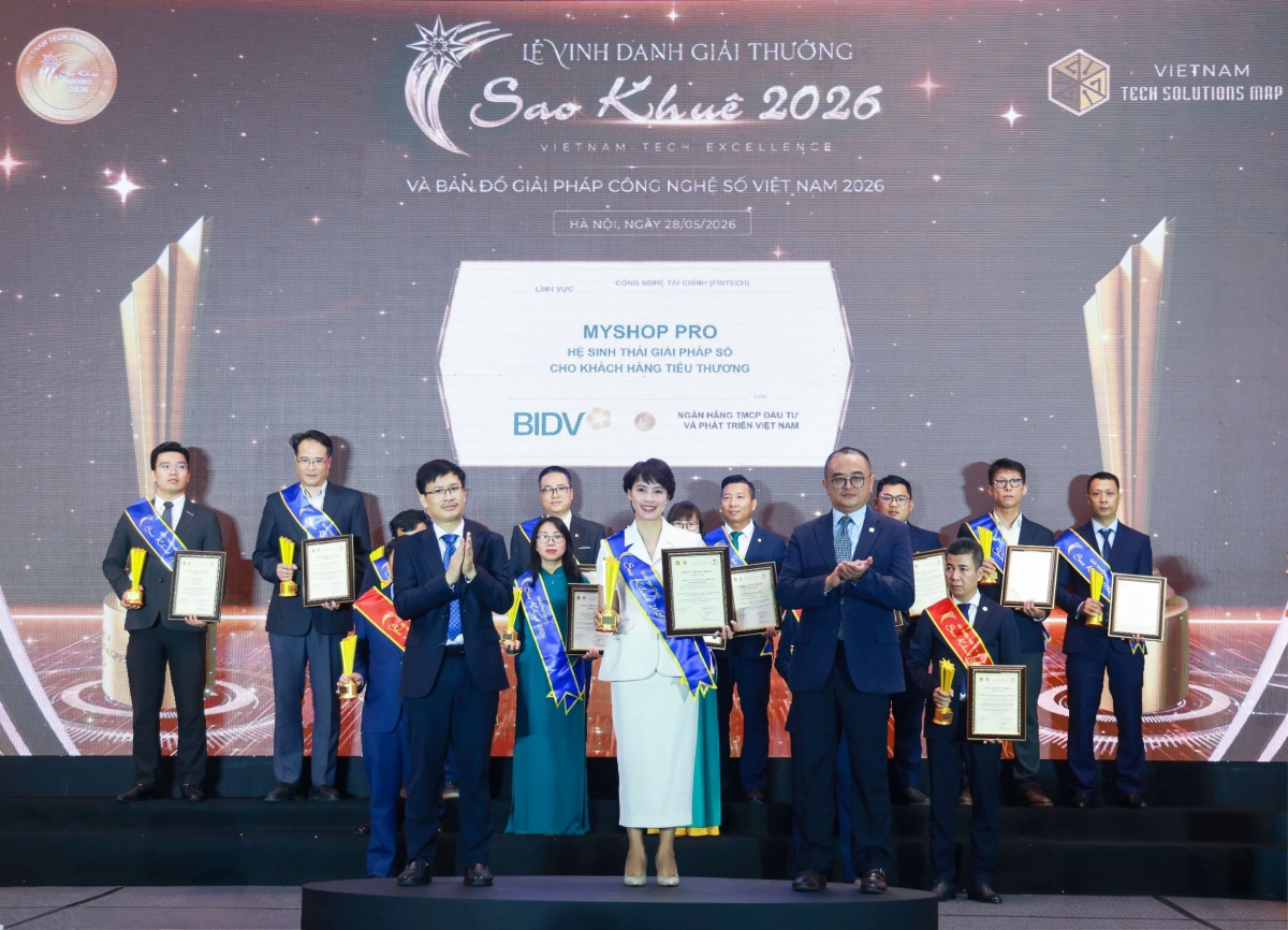 6 giải pháp ngân hàng sốc ủa BIDV đạt giải Sao Khuê 2026 6 giải pháp ngân hàng sốc ủa BIDV đạt giải Sao Khuê 2026