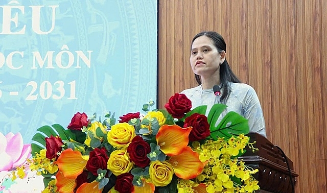 Bà Phan Thị Ngọc Quân phát biểu tại Đại hội.