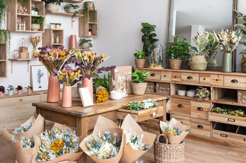 Những bó hoa thiết kế hiện đại mang lại niềm vui bất ngờ cho người nhận