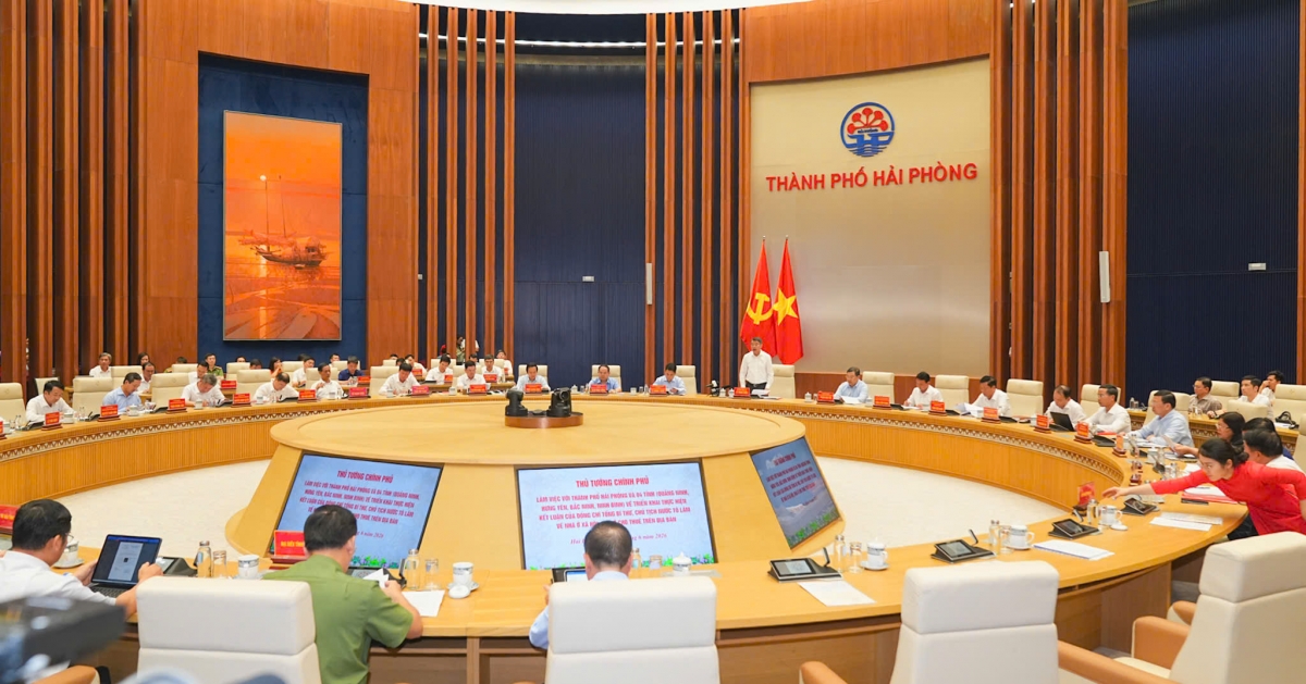 Quang cảnh buổi làm việc Quang cảnh buổi làm việc