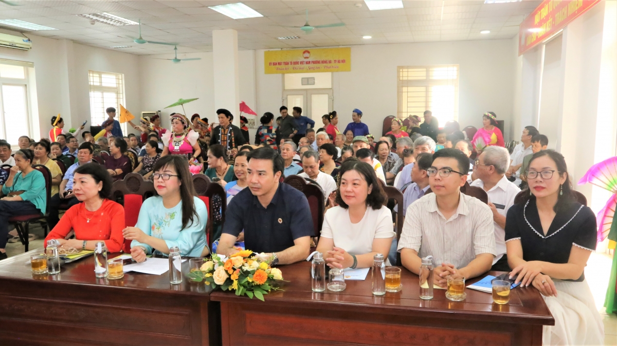 Các đại biểu tham dự Hội nghị Các đại biểu tham dự Hội nghị