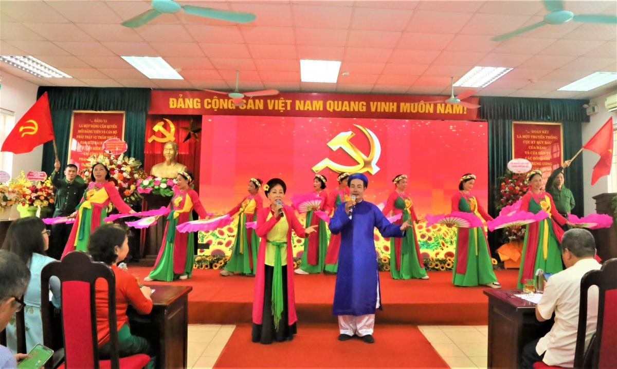 Hội NCT phường Hồng Hà: Chủ động, bài bản, tạo dấu ấn đầu nhiệm kỳ Hội NCT phường Hồng Hà: Chủ động, bài bản, tạo dấu ấn đầu nhiệm kỳ