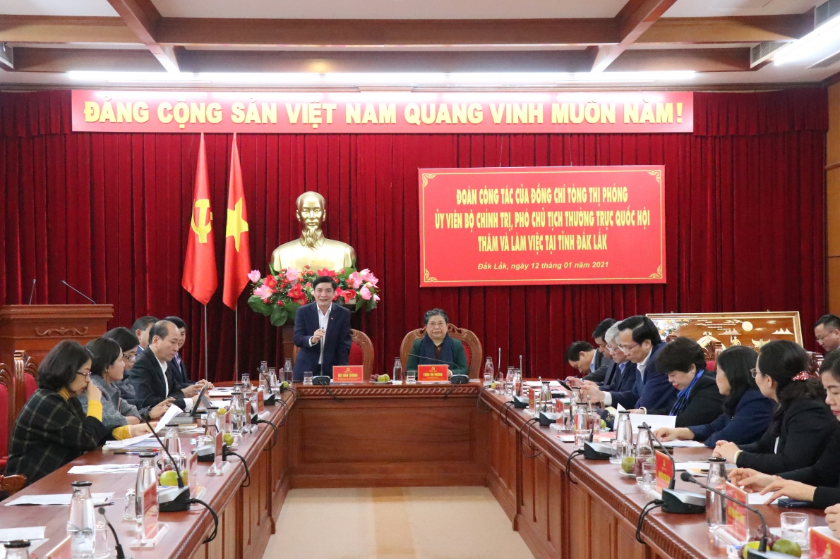 Phó Chủ tịch Thường trực Quốc hội Tòng Thị Phóng thăm và làm việc tại Đắk Lắk