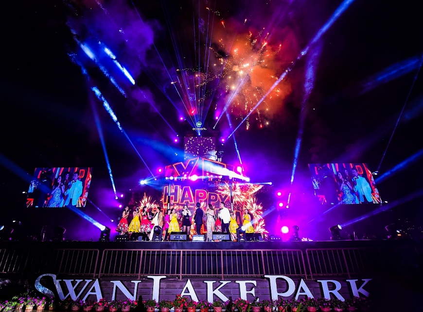 Gần 20 nghìn cư dân Ecopark mãn nhãn cùng đại tiệc countdown hoành tráng Gần 20 nghìn cư dân Ecopark mãn nhãn cùng đại tiệc countdown hoành tráng