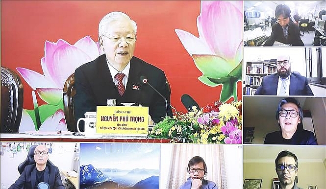  Tổng Bí thư, Chủ tịch nước Nguyễn Phú Trọng trả lời các câu hỏi của phóng viên cơ quan thông tấn, báo chí trong nước và quốc tế, được tiến hành trực tiếp và trực tuyến. Ảnh: TTXVN