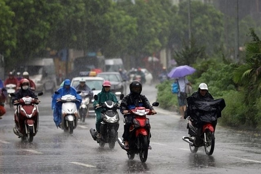 Bắc Bộ trở mưa rào và dông từ đêm 4.7, giảm nhiệt.