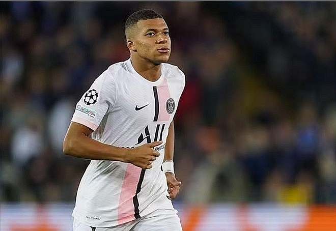 Man City sẵn sàng cạnh tranh với Real Madrid mua Mbappe vào tháng 1 năm tới