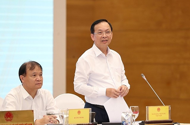 Phó Thống đốc Thường trực NHNN Đào Minh Tú phát biểu tại buổi họp báo Chính phủ thường kỳ tháng 8/2022 - Ảnh: VGP