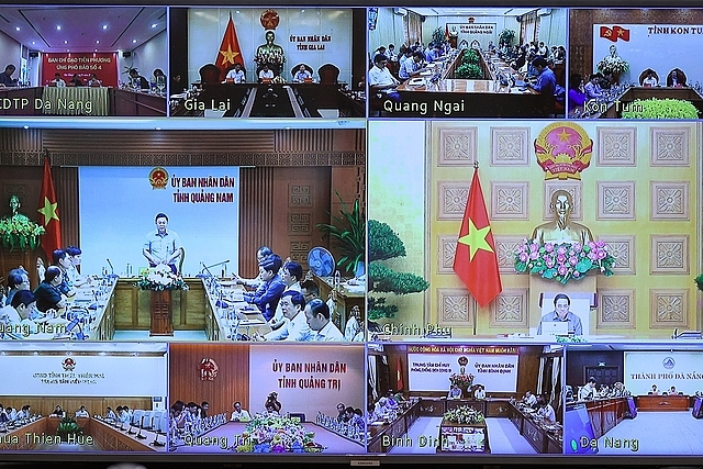 Tham dự cuộc họp tại các điểm cầu địa phương có các đồng chí Bí thư, Chủ tịch UBND các tỉnh, thành phố - Ảnh: VGP/Nhật Bắc