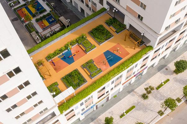 Khu sân vườn trên cao và cây xanh được bố trí xung quanh Eurowindow River Park giúp kiến tạo không gian sống trong lành, thoáng mát. Khu sân vườn trên cao và cây xanh được bố trí xung quanh Eurowindow River Park giúp kiến tạo không gian sống trong lành, thoáng mát.