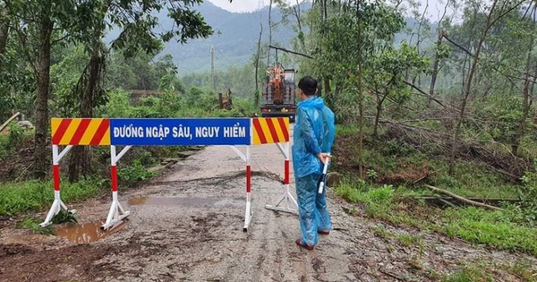 Phó tư lệnh Quân khu 4 cùng 12 người mất liên lạc khi cứu nạn tại Rào Trăng 3