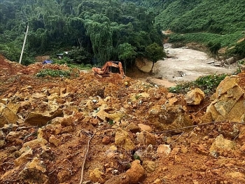 Thủ tướng yêu cầu khẩn trương khắc phục hậu quả sạt lở đất tại Rào Trăng 3