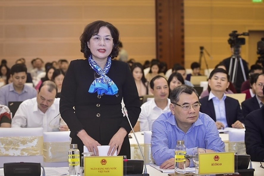 Bà Nguyễn Thị Hồng được giới thiệu làm Thống đốc Ngân hàng Nhà nước Bà Nguyễn Thị Hồng được giới thiệu làm Thống đốc Ngân hàng Nhà nước