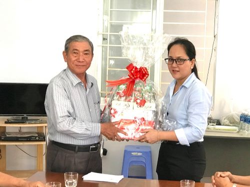 Bình Thuận: Thăm và tặng quà cho NCT có công