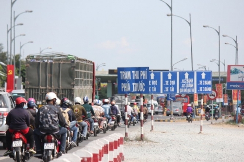 Trạm thu phí để xe ùn tắc sẽ bị phạt đến 70 triệu đồng
