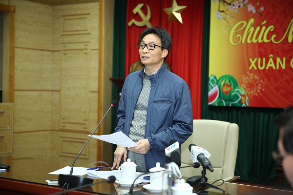 Ph&oacute; Thủ tướng Ch&iacute;nh phủ Vũ Đức Đam chỉ đạo ng&agrave;nh y tế cần sớm ho&agrave;n thiện c&aacute;c kịch bản cho t&igrave;nh huống dịch bệnh xấu nhất c&oacute; thể xảy ra