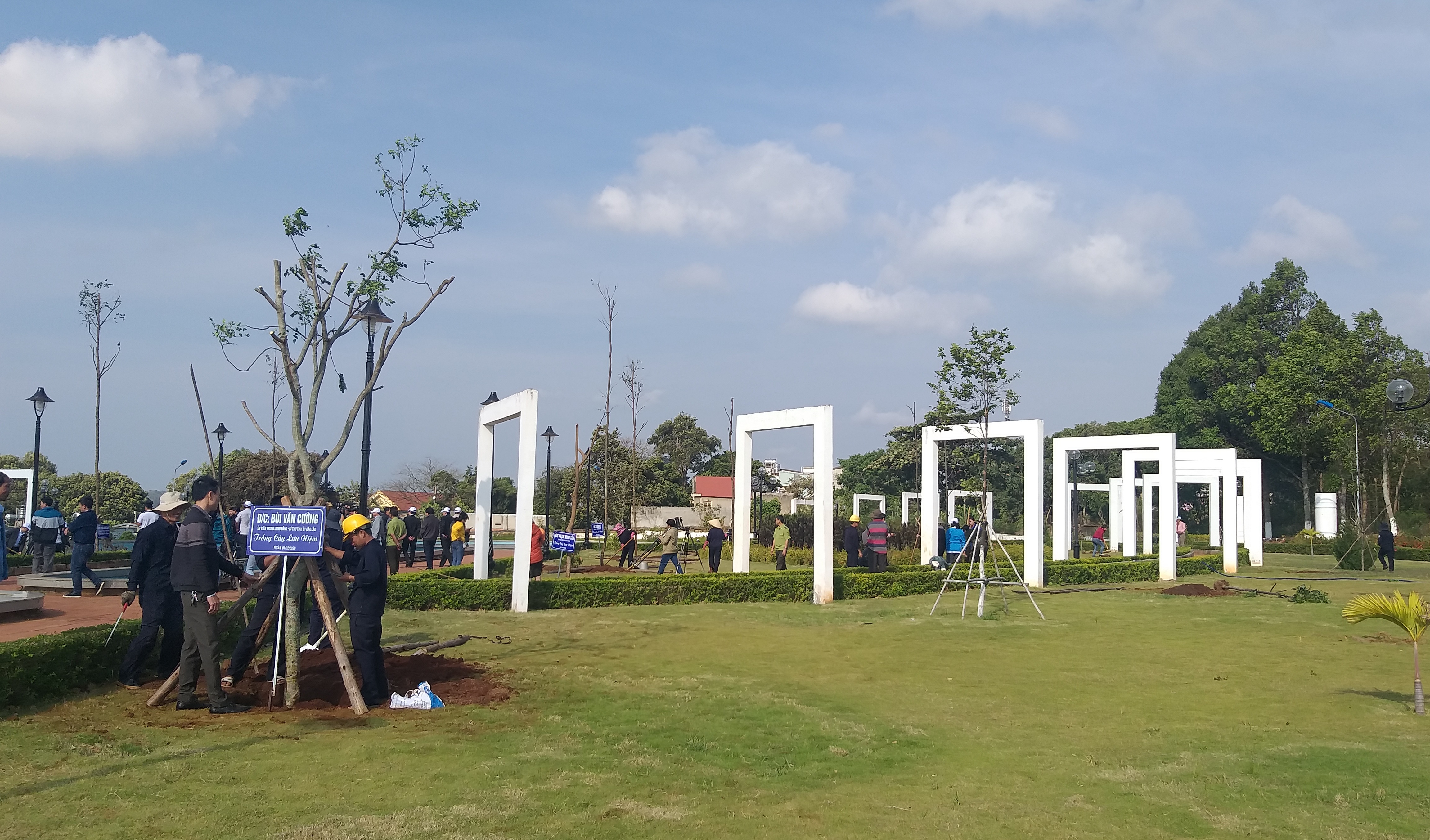 Th&agrave;nh phố Bu&ocirc;n Ma Thuột xếp v&agrave;o một trong 10 th&agrave;nh phố xanh - sạch - đẹp nhất cả nước