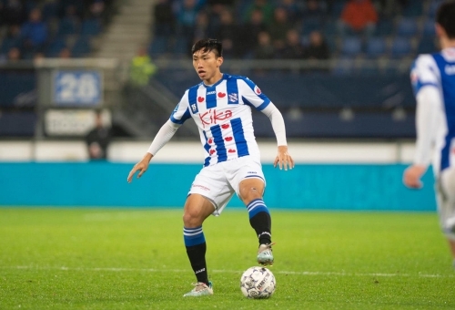 Jong Heerenveen thắng đậm trong ngày Đoàn Văn Hậu chơi trọn 90 phút