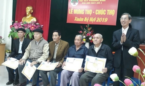 Ông Chủ tịch Hội hết mình vì quê hương