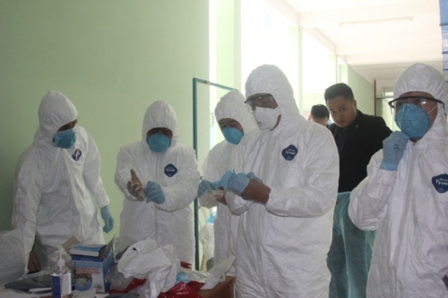 2 vợ chồng Trung Quốc nhiễm virus corona, Việt Nam giám sát 268 người
