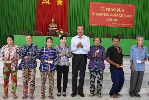 Tỉnh Tiền Giang: NCT ngày càng được chăm sóc tốt hơn