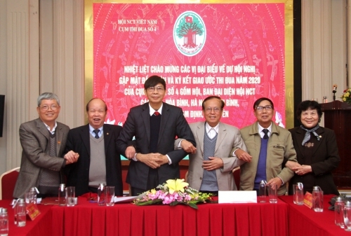 Cụm thi đua số IV Hội NCT Việt Nam: Kí kết giao ước thi đua năm 2020