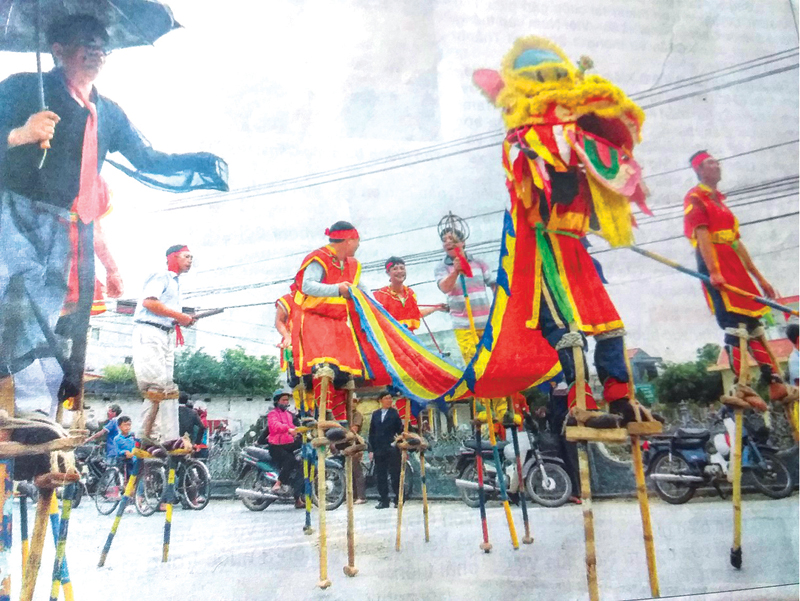 Tiết mục biểu diễn c&agrave; kheo của CLB c&agrave; kheo thị trấn Quất L&acirc;m, huyện Giao Thủy, tỉnh Nam Định