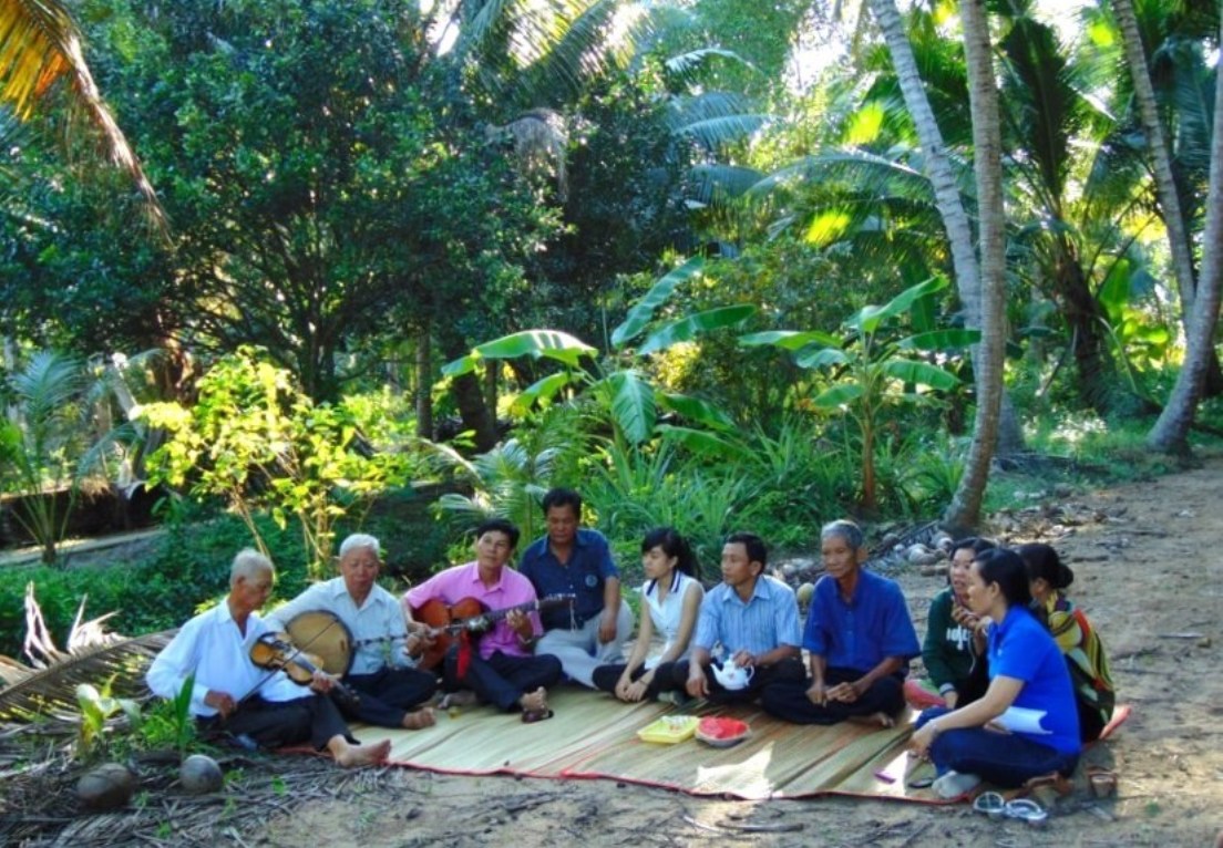 Nghĩa tình người cao tuổi Vĩnh Long