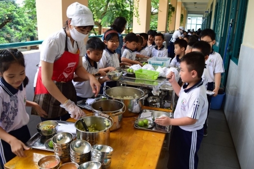 Giúp trẻ xây dựng thói quen ăn uống khoa học