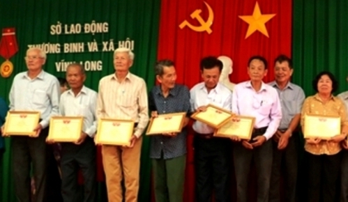 Tỉnh Vĩnh Long: Người cao tuổi sống có ích