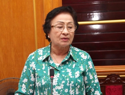 Chung tay chống dịch Covid-19: Người cao tuổi cùng con cháu tích cực vào cuộc
