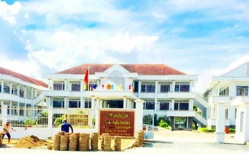 Vụ bổ nhiệm lãnh đạo ‘nợ’ tiêu chuẩn ở Hậu Giang: Ba câu hỏi dành cho Sở Nội vụ