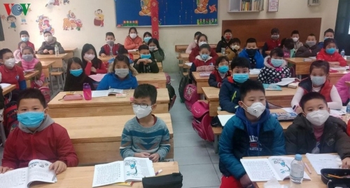 Cùng con ôn bài  trong mùa dịch Covid-19