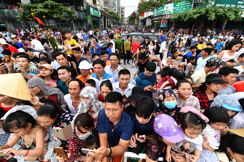 Người dân Thanh Hóa háo hức với Carnival đường phố lần đầu tiên