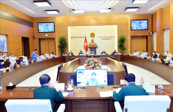 Quang cảnh một phi&ecirc;n họp của Ủy ban Thường vụ Quốc hội. Ảnh: Trọng Đức/TTXVN