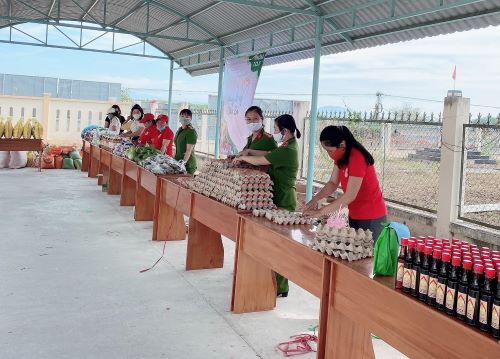 Nhiều mô hình kết nối sự chia sẻ trong mùa dịch
