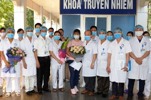 Thêm một bệnh nhân mắc Covid -19 xuất viện sau 4 lần xét nghiệm âm tính