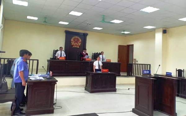 HĐXX, TAND tỉnh Thanh H&oacute;a tuy&ecirc;n &aacute;n đối với &ocirc;ng Nguyễn Ch&iacute; Phương, cựu Trưởng C&ocirc;ng an TP Thanh H&oacute;a về tội