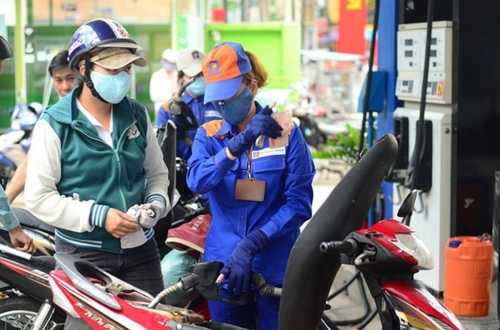 Giá xăng tăng trở lại từ chiều nay 13/5